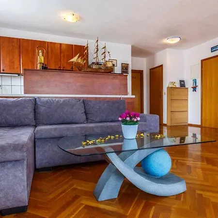 Apartament Diracca