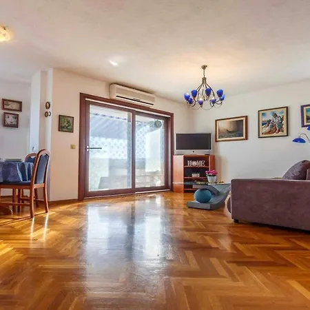 Diracca Apartament Malinska